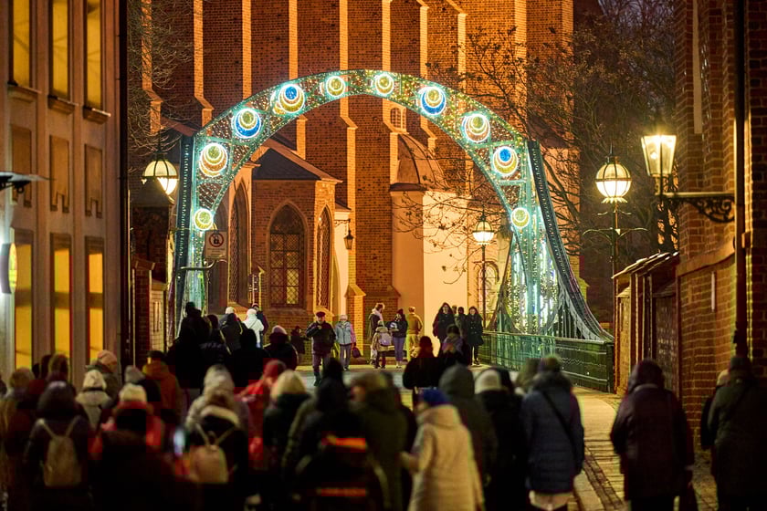 Świąteczne iluminacje i ozdoby we Wrocławiu, Most Tumski