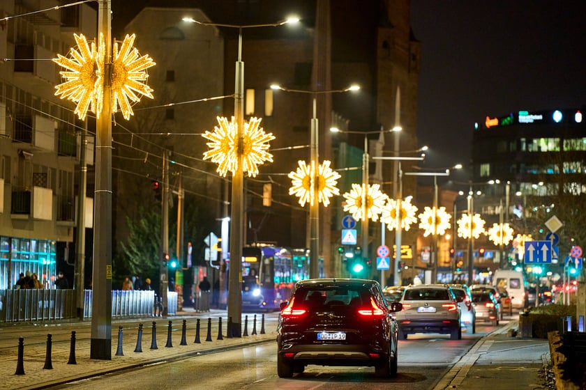 Świąteczne iluminacje i ozdoby we Wrocławiu