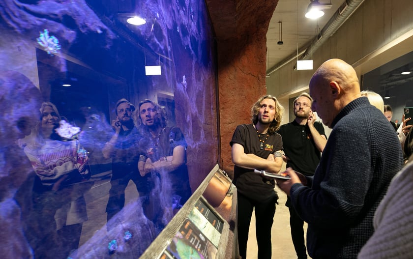 Przed snem po Afrykarium orpowadzą nas edukatorzy. Po nocy zwiedzimy także ogr&oacute;d.