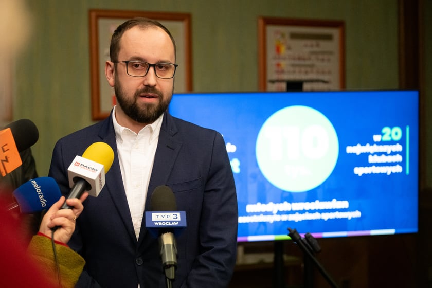Miejskie dofinansowanie sportu dzieci i młodzieży - konferencja prasowa 16.12.2024 r.