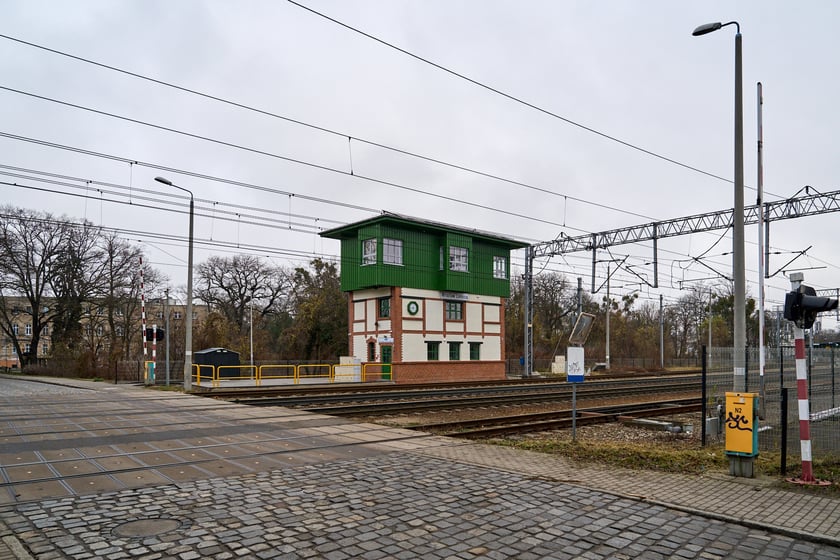 Nastawnia stacji Wrocław Leśnica (grudzień 2024)