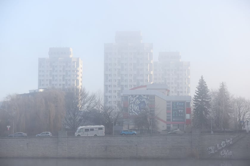 Wrocław we mgle - zdjęcia z poranka 29.12.2024 r.