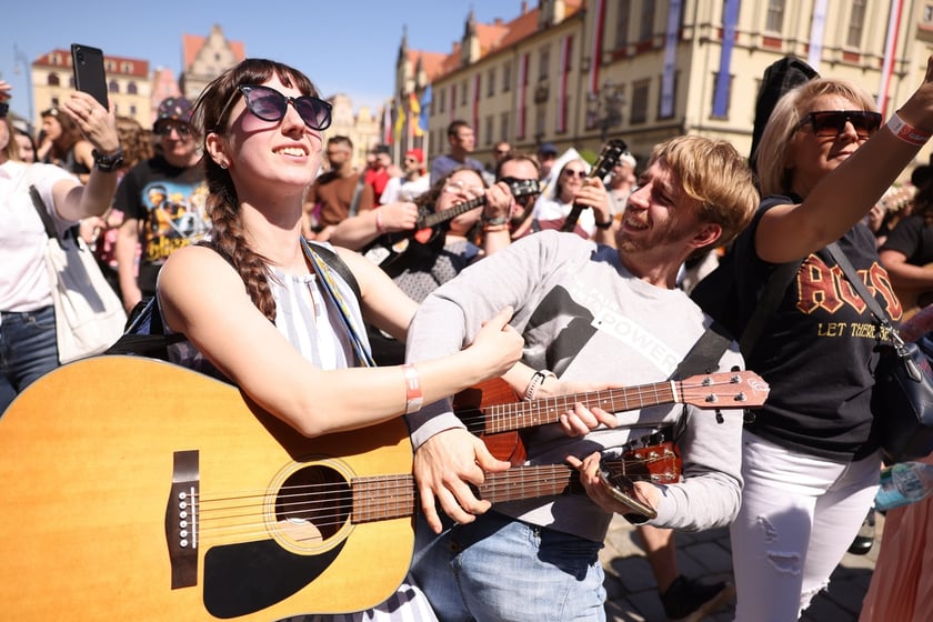 Gitarowy Rekord Guinnesa we wrocławskim Rynku