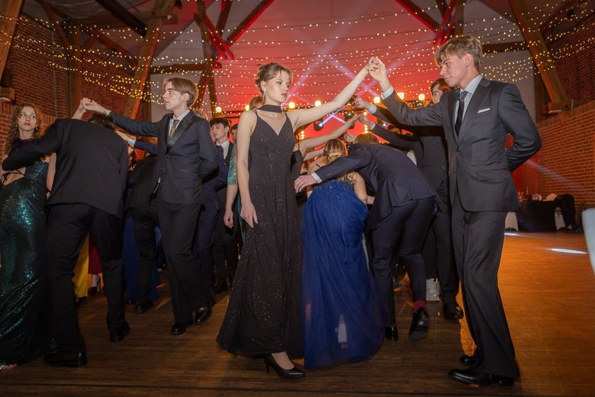 Studniówka LO nr III im. Adama Mickiewicza w Zamku Topacz (18.01.2025)