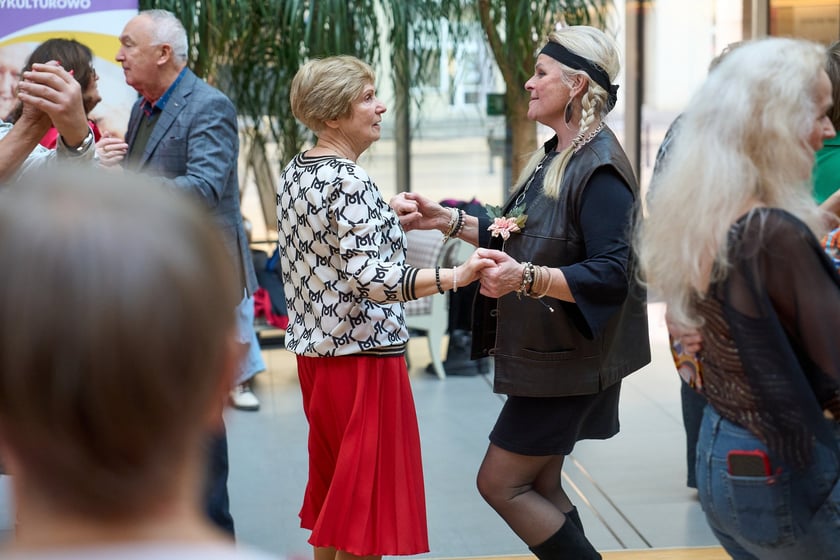 Dzień Babci i Dziadka w rytmie disco, Wrocławski Teatr Capitol