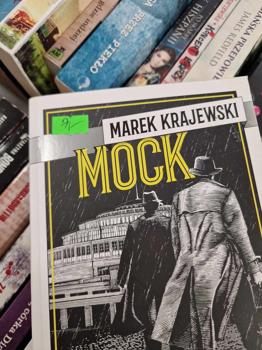 Kiermasz książek w bibliotece przy ul. Szewskiej 78 we Wrocławiu