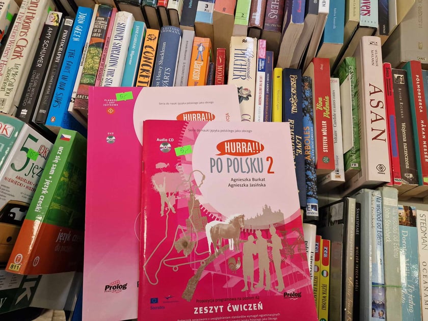 Kiermasz książek w bibliotece przy ul. Szewskiej 78 we Wrocławiu