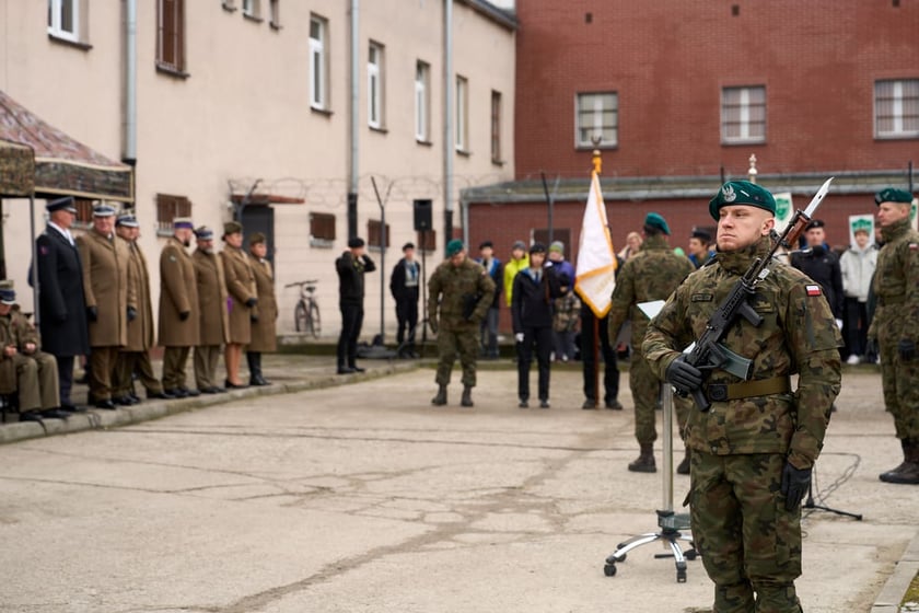 Uroczystości upamiętniające ofiary marszu śmierci. Wrocław, Leśnica, 23.01.2025