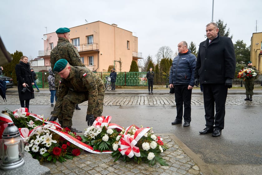 Uroczystości upamiętniające ofiary marszu śmierci. Wrocław, Leśnica, 23.01.2025