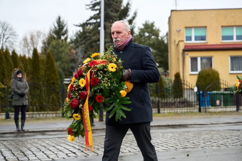 Uroczystości upamiętniające ofiary marszu śmierci. Wrocław, Leśnica, 23.01.2025