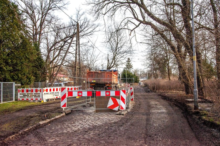 Budowa kanalizacji na osiedlu Jerzmanowo-Jarnołtów-Strachowice-Osiniec
