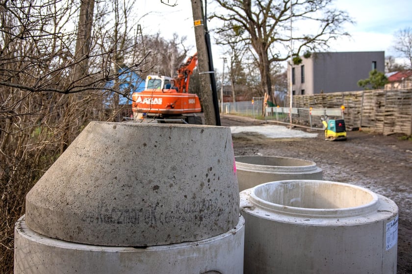Budowa kanalizacji na osiedlu Jerzmanowo-Jarnołtów-Strachowice-Osiniec