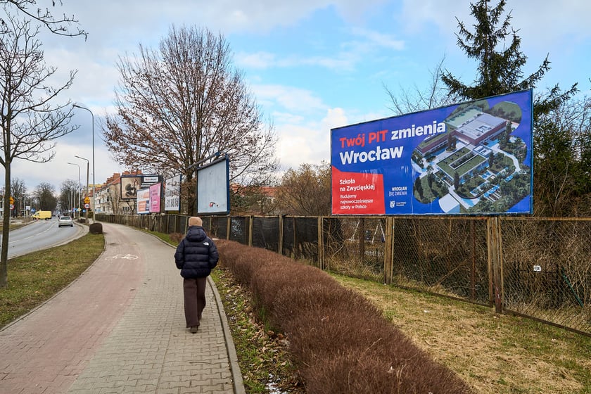 Billboard kampanii Tw&oacute;j PIT zmienia Wrocław