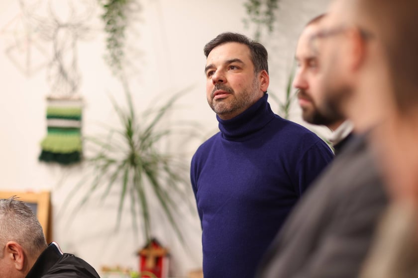 Spotkanie mieszkańców i RO Powstańców Śląskich z przedstawicielami miasta. Jan Bujak, dyrektor Departamentu Nieruchomości i Eksploatacji UMW.