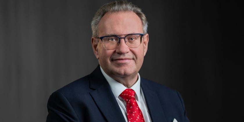Prof. Jacek Szepietowski