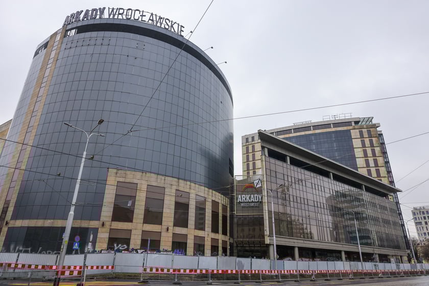 1 marca - zmiana organizacji ruchu pod Arkadami Wrocławskimi