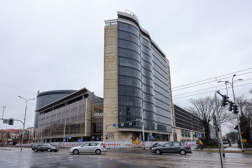 1 marca - zmiana organizacji ruchu pod Arkadami Wrocławskimi