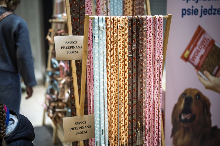 Uczestnicy Targów PupiLove w Pasażu Grunwaldzkim