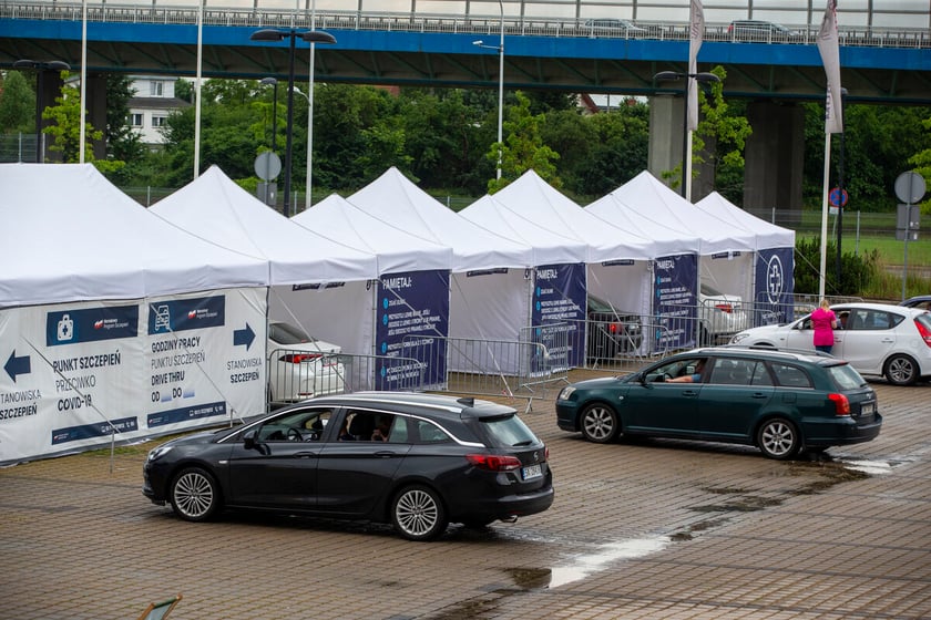 Pinkt szczepień na stadionie