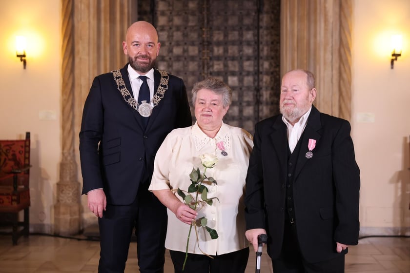 Spotkanie z parami z wieloletnim stażem w Ratuszu - 11.03.2025 r.