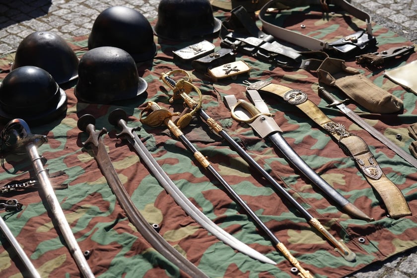 Giełda Staroci pod Halą Stulecia &ndash; te cudeńka można było kupić 16 marca