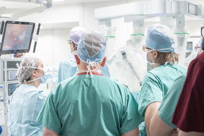 operacja z wykorzystaniem robota Da Vinci
