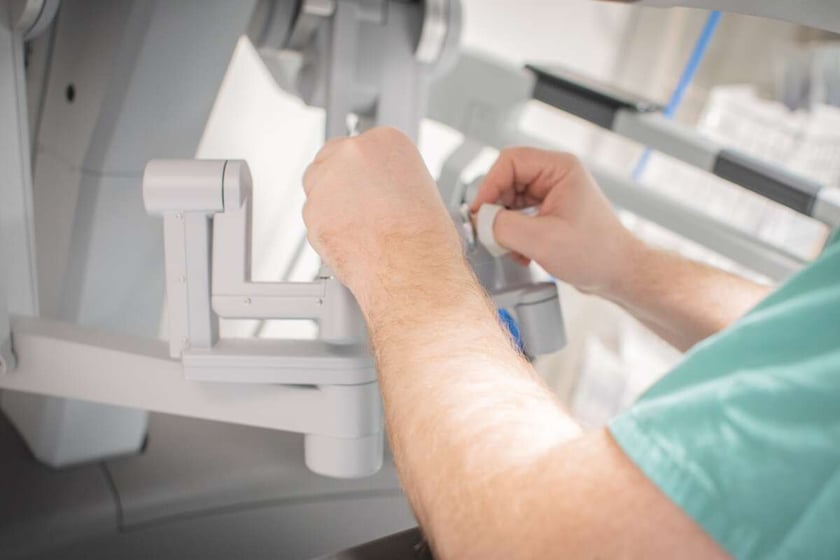 operacja z wykorzystaniem robota Da Vinci