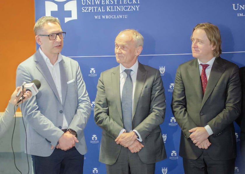 prof. Małkiewicz, prof. Ponikowski i prof. Suwalski