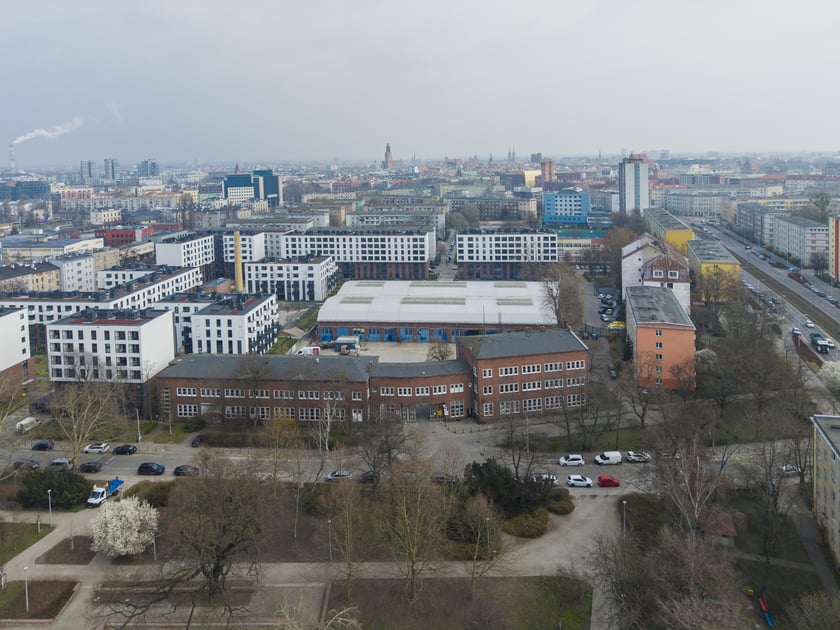 Konferencja w hali przy Kolejowej, przyszłej BWA Wrocław (26 marca 2025 r.)