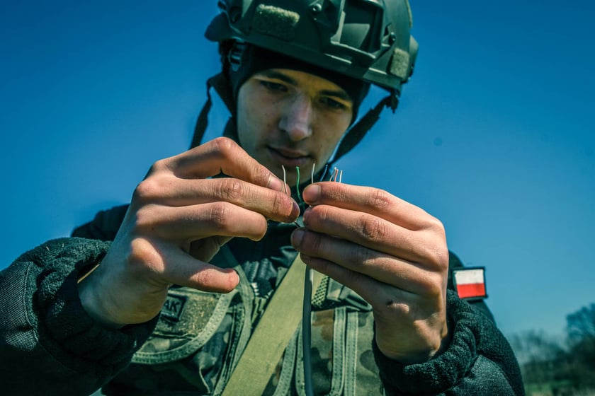 Szkolenie zorganizowane przez żołnierzy 10 Wrocławskiej Brygady Łączności dla wałbrzyskich licealistów