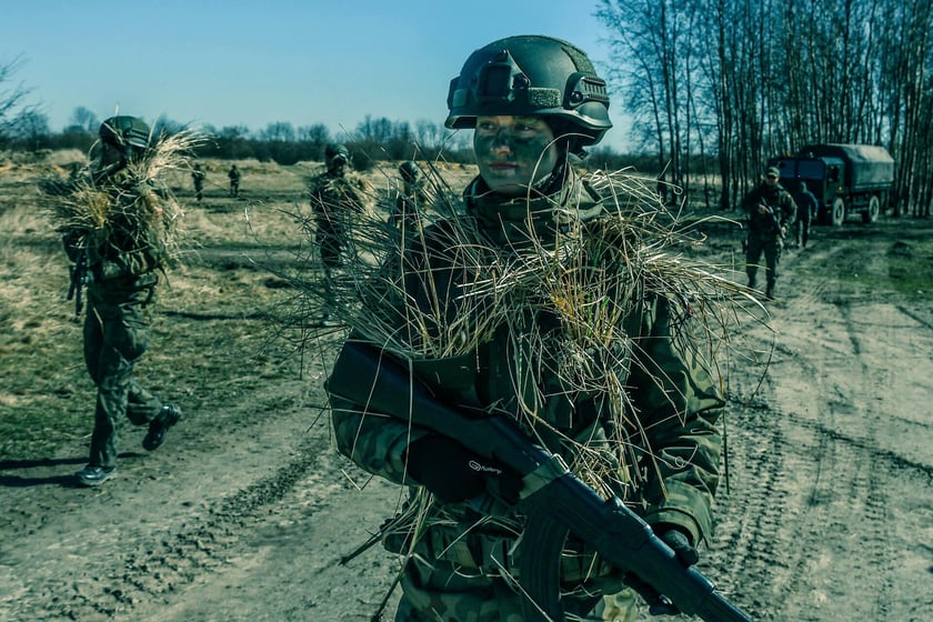 Szkolenie zorganizowane przez żołnierzy 10 Wrocławskiej Brygady Łączności dla wałbrzyskich licealistów