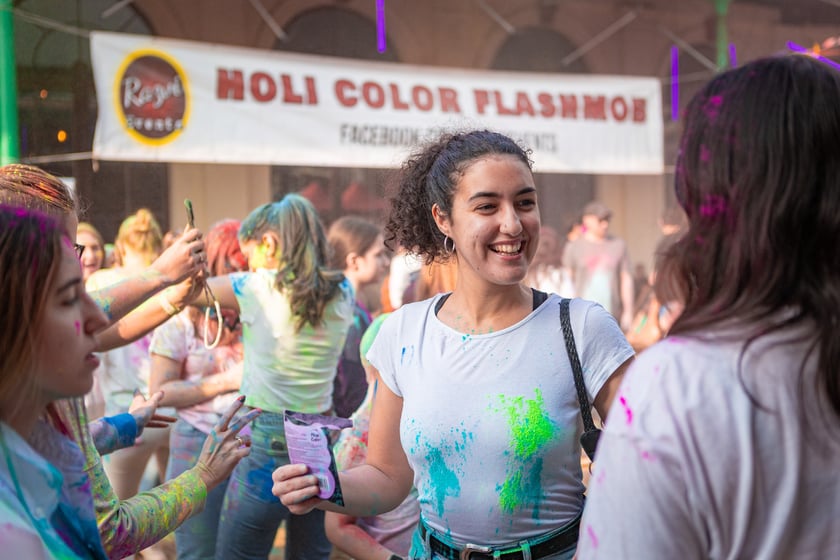 Świetna zabawa w sobotę 29 marca na Świebodzkim - Wroclaw Holi Celebration 2025, czyli Festiwalu Kolorów
