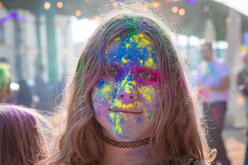Świetna zabawa w sobotę 29 marca na Świebodzkim - Wroclaw Holi Celebration 2025, czyli Festiwalu Kolorów