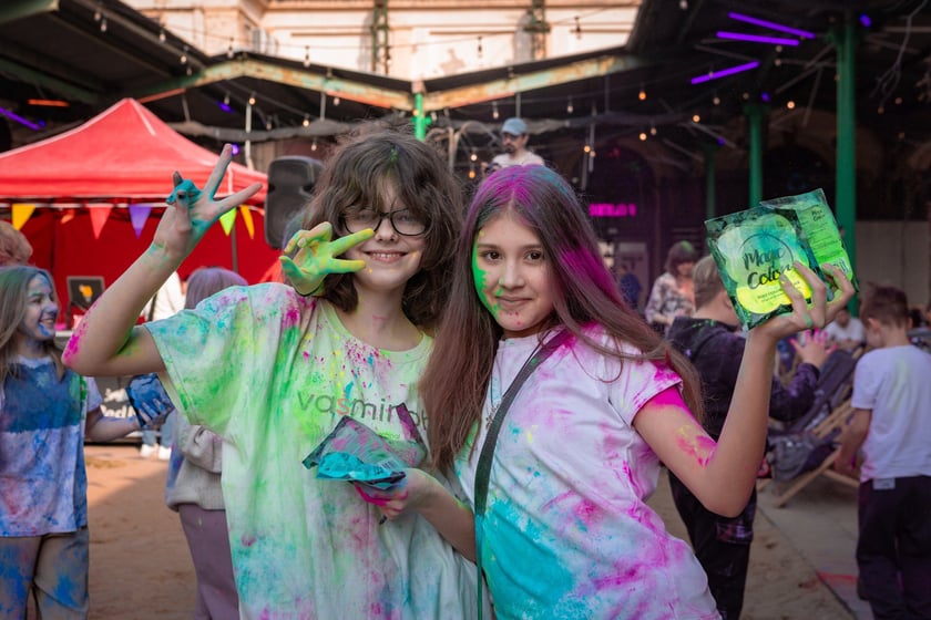 Świetna zabawa w sobotę 29 marca na Świebodzkim - Wroclaw Holi Celebration 2025, czyli Festiwalu Kolorów