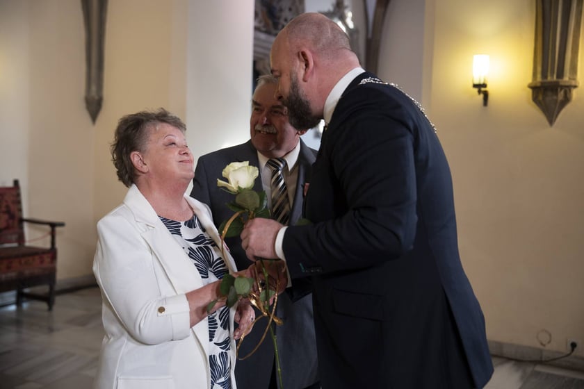 Odznaczenia dla małżeństw z długoletnim stażem, 1 kwietnia 2025