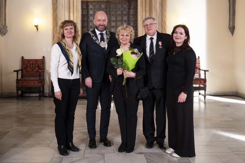 Odznaczenia dla małżeństw z długoletnim stażem, 1 kwietnia 2025