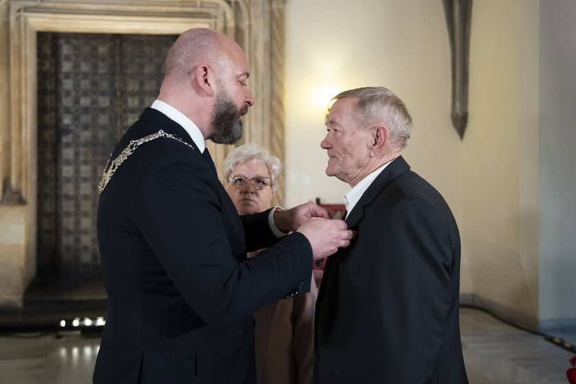 Odznaczenia dla małżeństw z długoletnim stażem, 1 kwietnia 2025