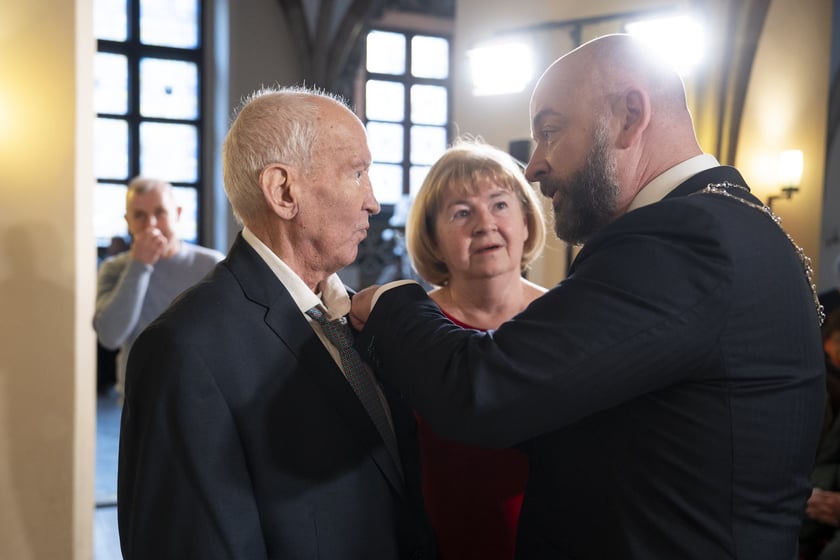 Odznaczenia dla małżeństw z długoletnim stażem, 1 kwietnia 2025