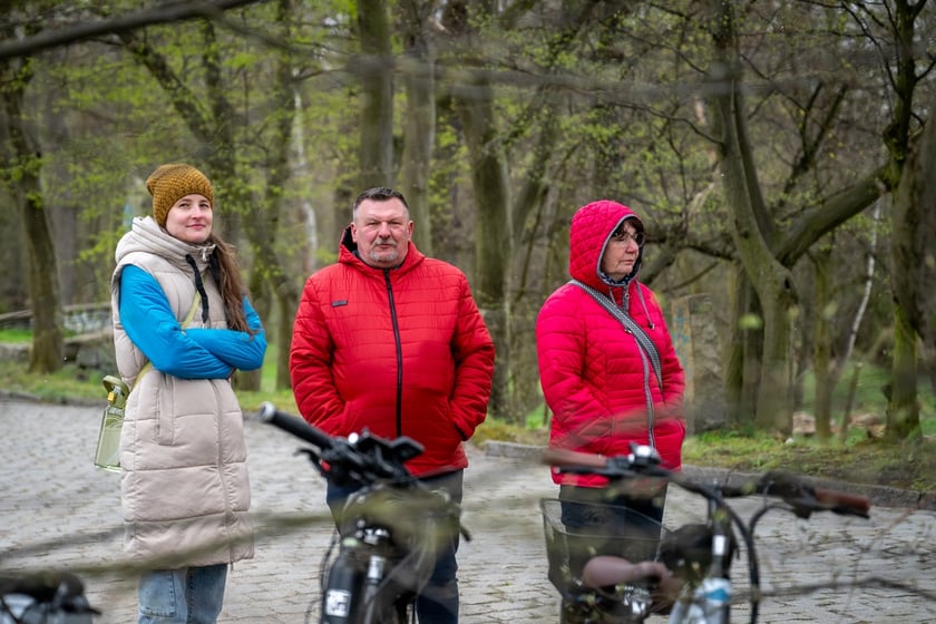 Odsłonięcie figurki krasnala Raciworka przy Kładce Złotnickiej