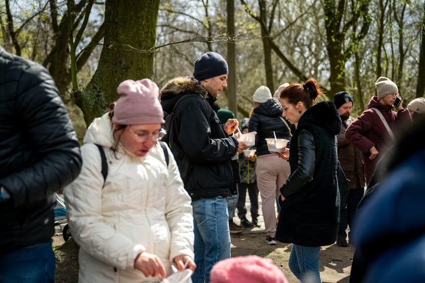 Odsłonięcie figurki krasnala Raciworka przy Kładce Złotnickiej