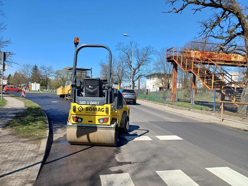 Mościckiego po wymianie nawierzchni, kwiecień 2025