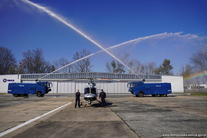 Śmigłowiec Bell-407GXi to nowa maszyna dolnośląskiej policji stacjonująca we Wrocławiu
