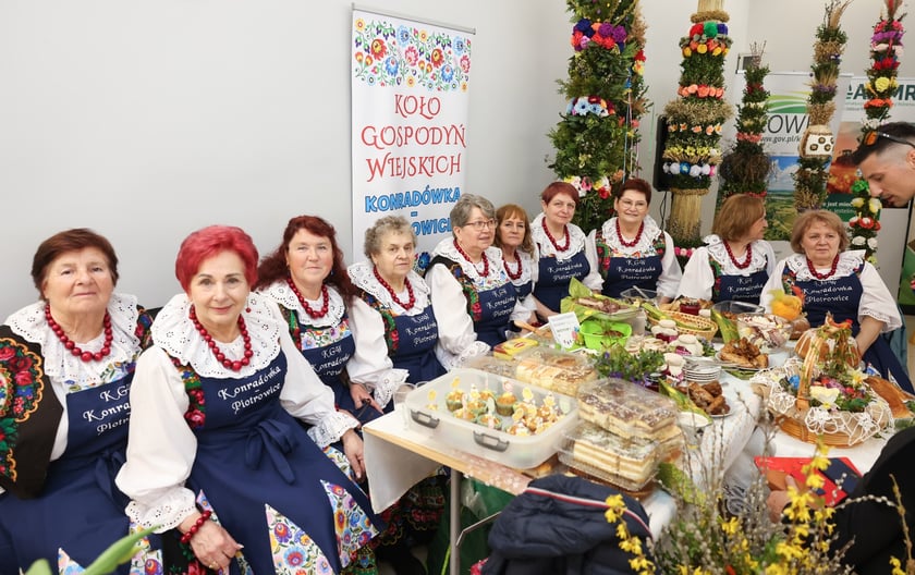 Prezentacja tradycyjnych stołów wielkanocnych i Jarmark Wielkanocny na Zwycięskiej, 12.04.2025