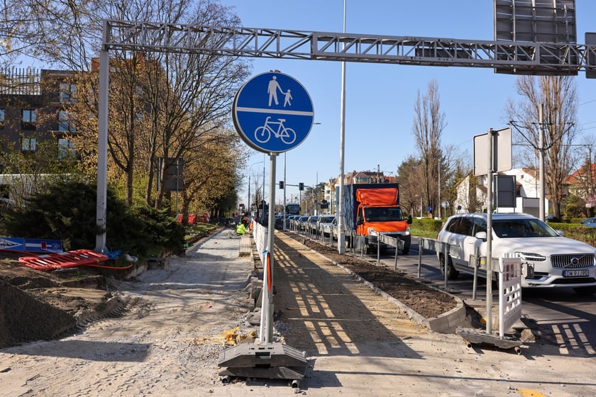 Przebudowa chodnika przy Ślężnej, kwiecień 2025