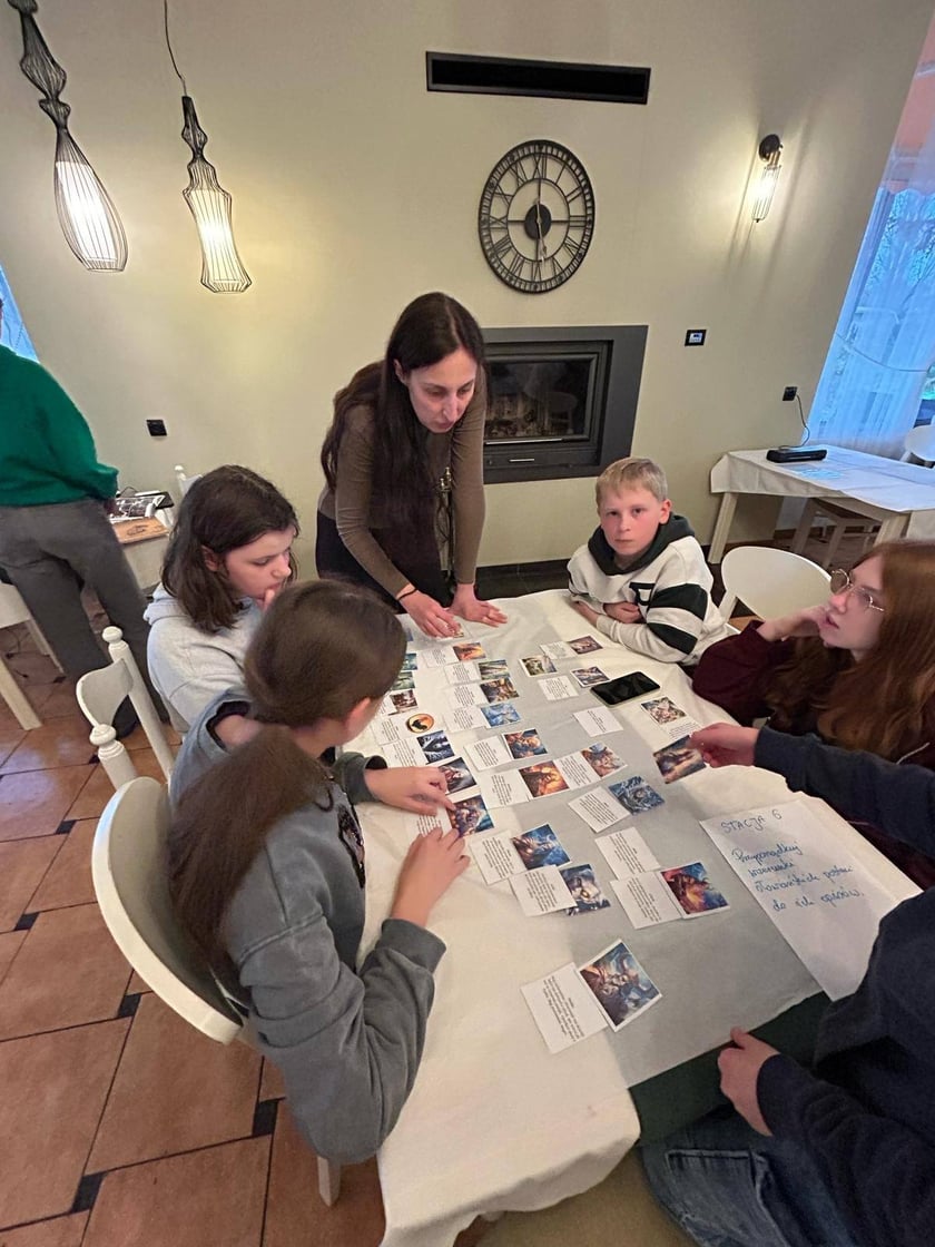 Trzydzieścioro uczniów Szkoły Podstawowej nr 53 we Wrocławiu wzięło udział w projekcie edukacyjnym zrealizowanym w ramach unijnego programu Erasmus+.