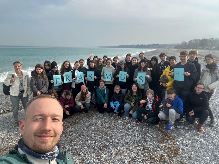 Trzydzieścioro uczniów Szkoły Podstawowej nr 53 we Wrocławiu wzięło udział w projekcie edukacyjnym zrealizowanym w ramach unijnego programu Erasmus+.