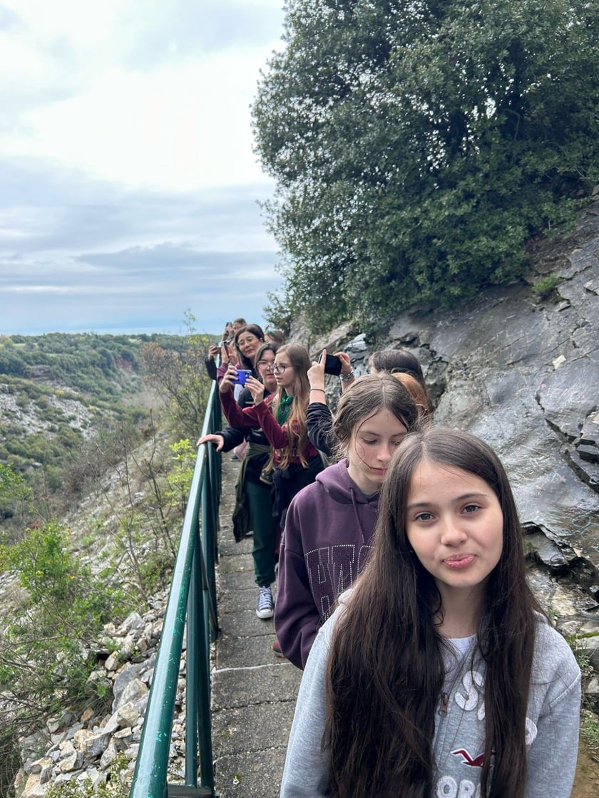 Trzydzieścioro uczniów Szkoły Podstawowej nr 53 we Wrocławiu wzięło udział w projekcie edukacyjnym zrealizowanym w ramach unijnego programu Erasmus+.