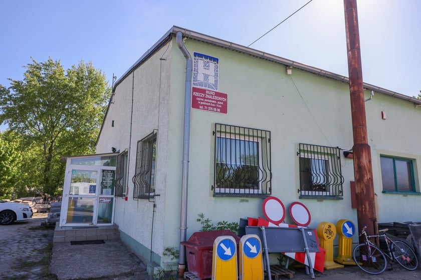 Briefing dotyczący przekazania rowerów z Biura Rzeczy Znalezionych wrocławskiego ZDiUM podopiecznym MOPS