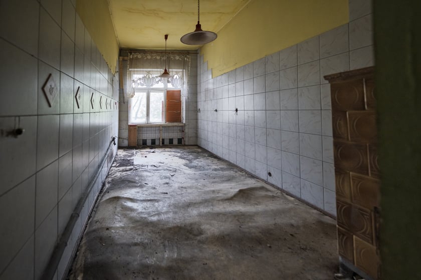 Wnętrza kamienic 1, 1a i 1b na Dworcowej we Wrocławiu