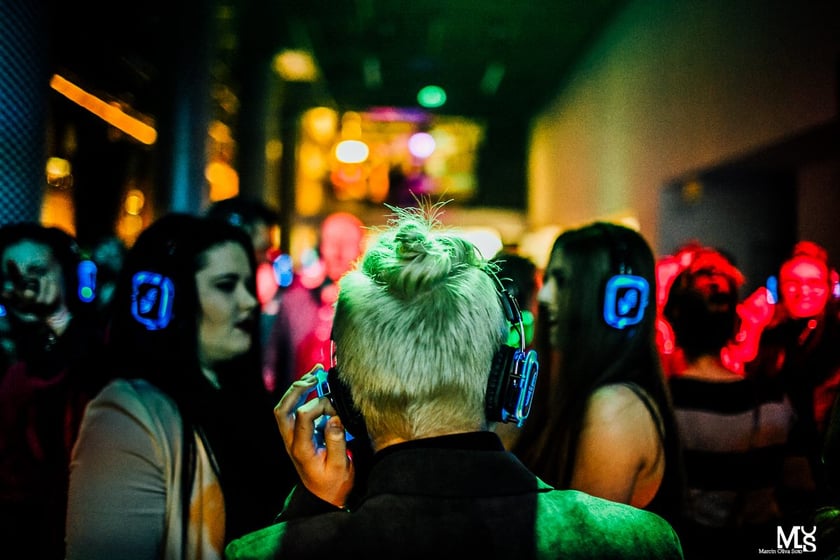 Silent disco w Barbarze